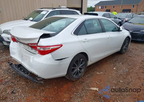 2016 Toyota Camry Xse z USA, uszkodzony, nr VIN 4T1BF1FK5GU201493